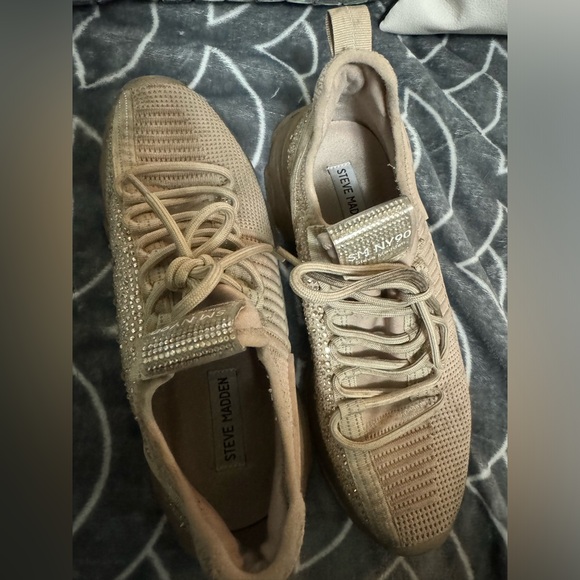 Steve Madden sneakers, sparkly- nude tan color - Picture 4 of 5